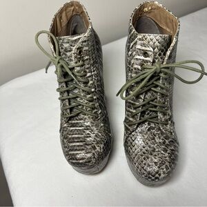 Vintage America Green Lace-Up Snakeskin Booties Gray-Green 9